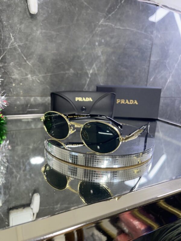 Prada yeşil cam 193