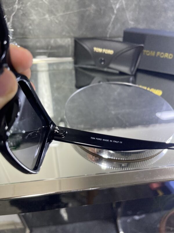 Tomford 207