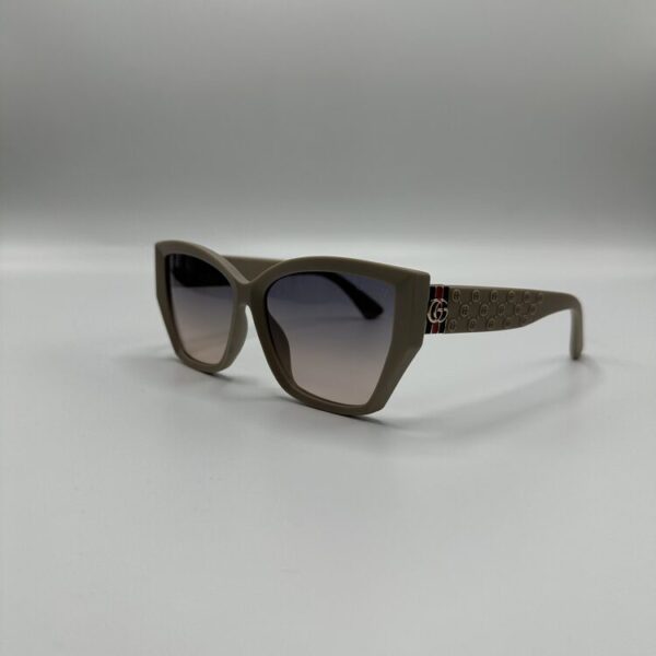 Gucci Krem Monogram 508