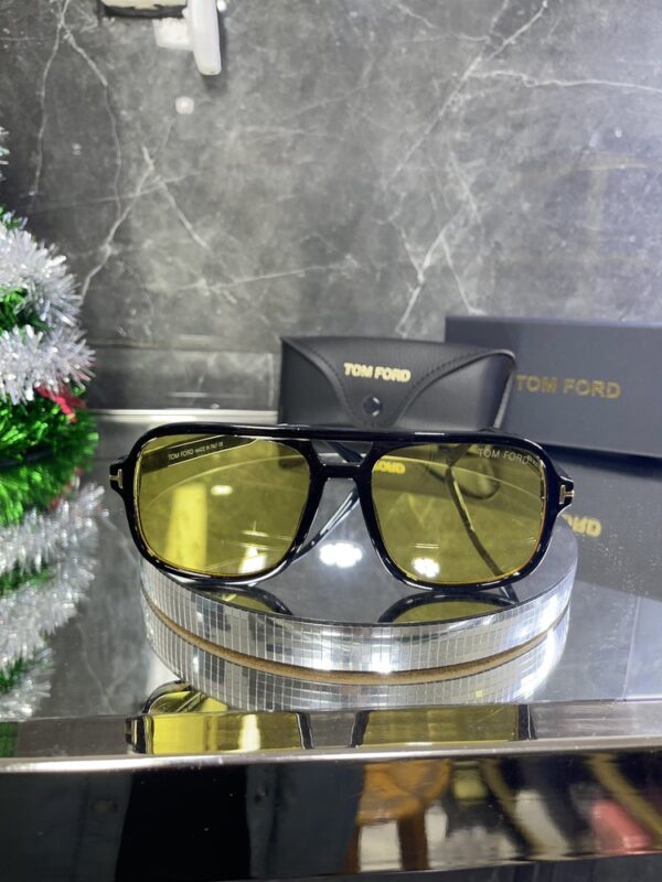 Tomford 202