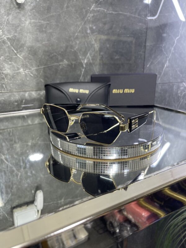 Miu Miu 251