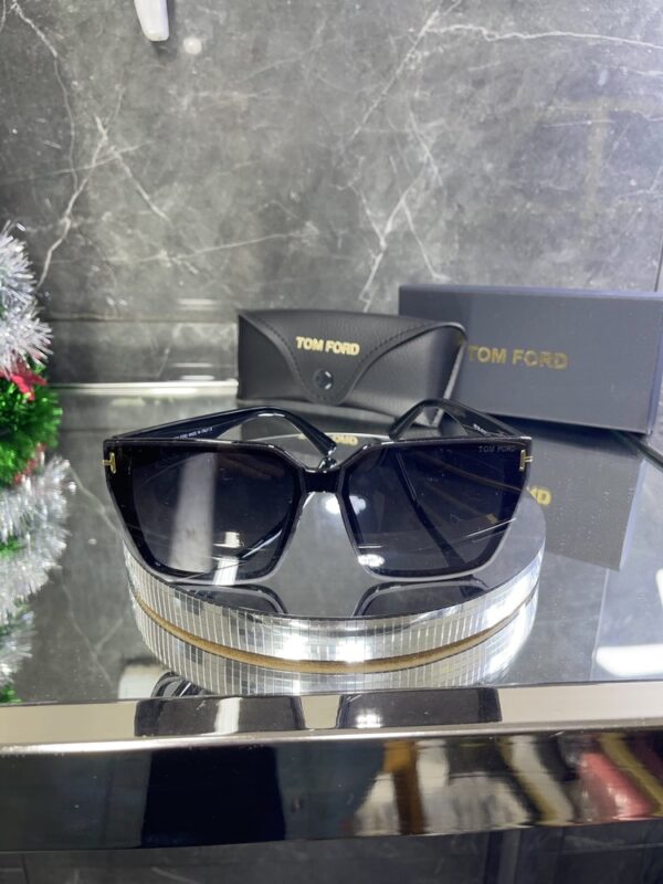 Tomford 207
