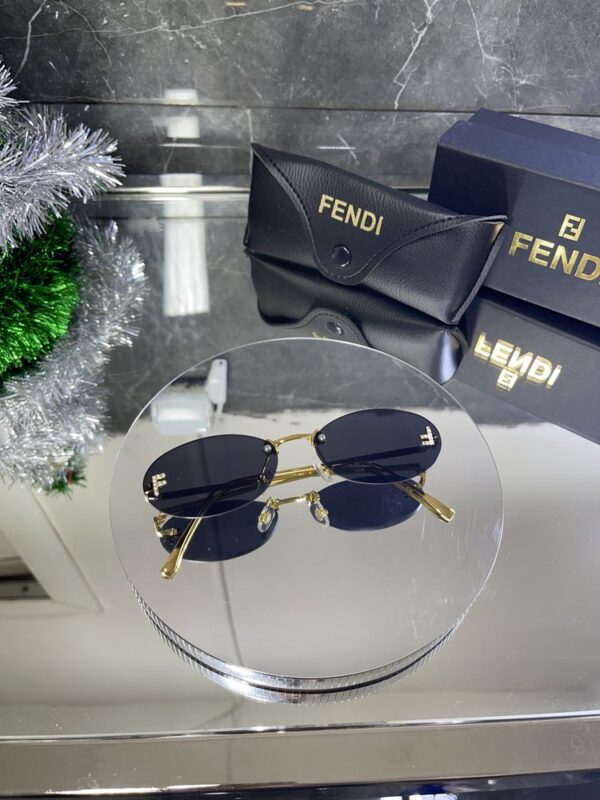 Fendi 111