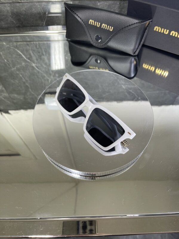Miu Miu 281