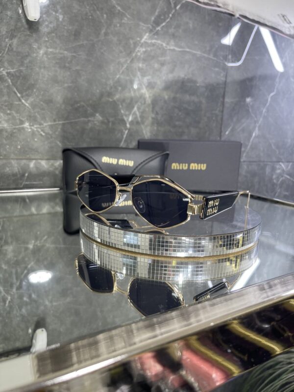 Miu Miu 237