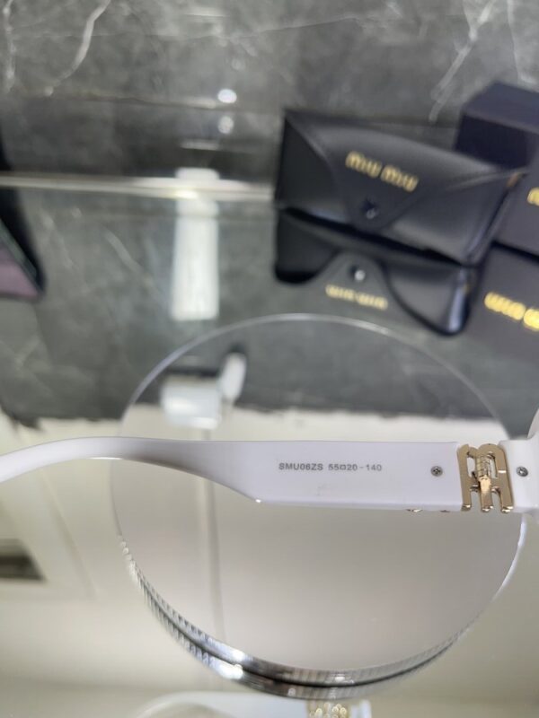 Miu Miu 219