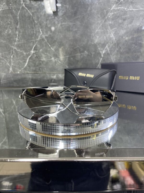 Miu Miu 259