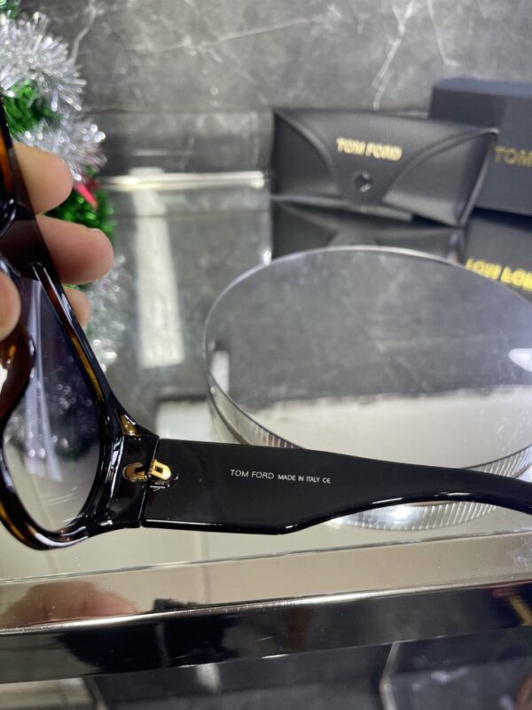 Tomford leopar detay 206