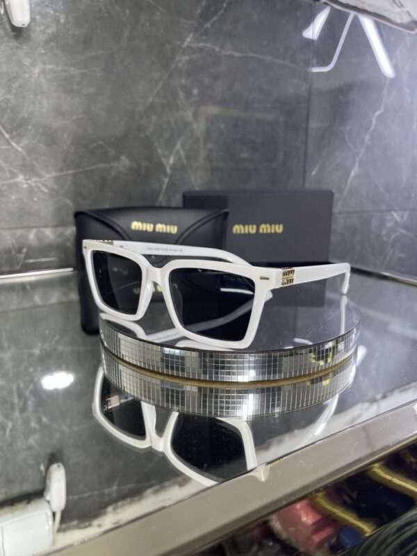 Miu Miu 281