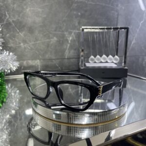 Yvesaintlaurent 070