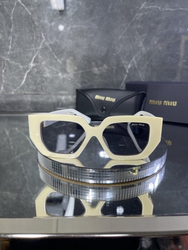 Miu Miu 282