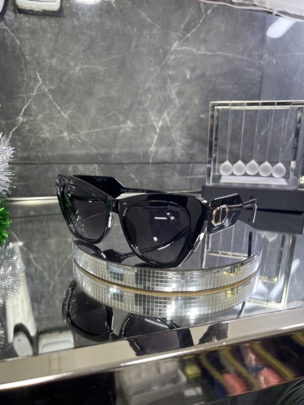 Christian Dior 051