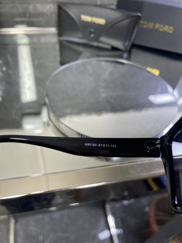 Tomford 207