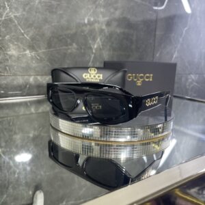 Gucci 372