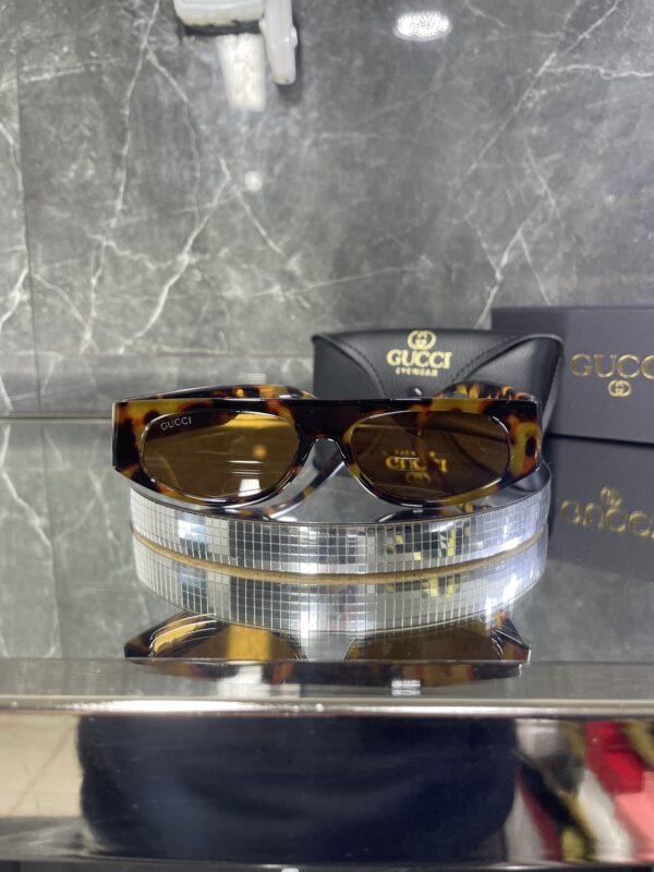 Gucci 371