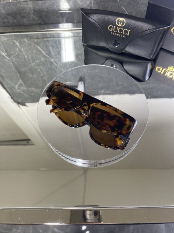 Gucci 371
