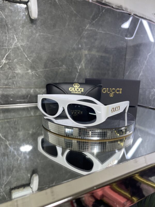 Gucci 370