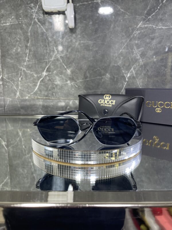 Gucci 367