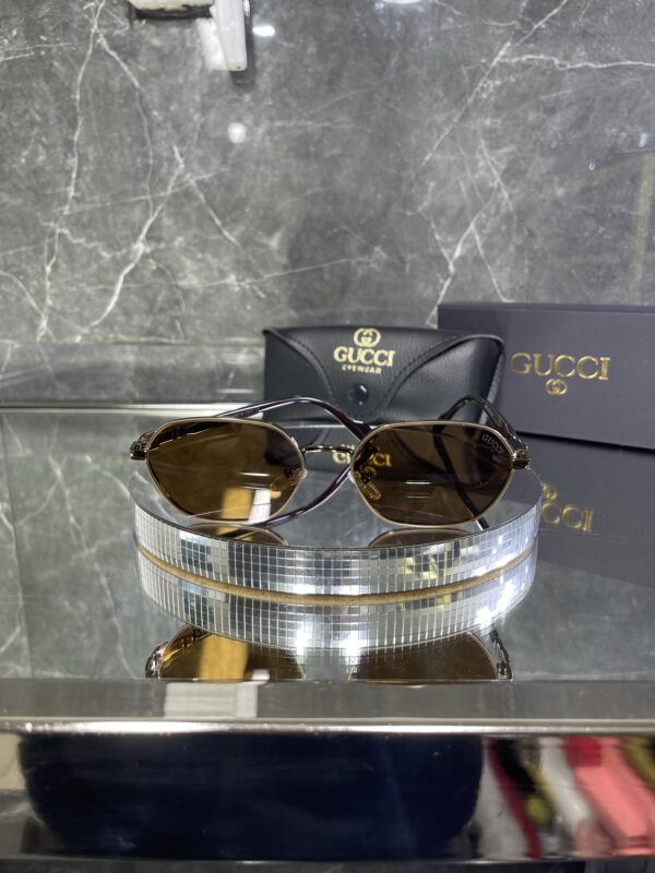 Gucci 366