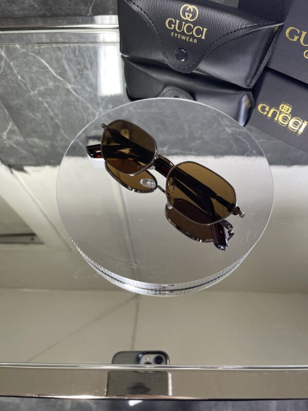 Gucci 366