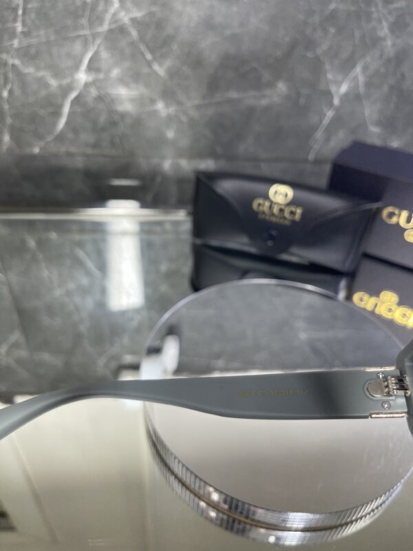 Gucci 364