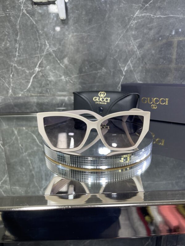 Gucci 363