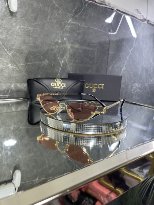 Gucci 359