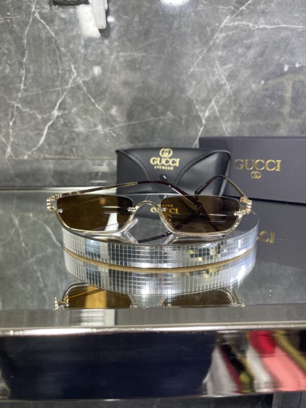 Gucci 353