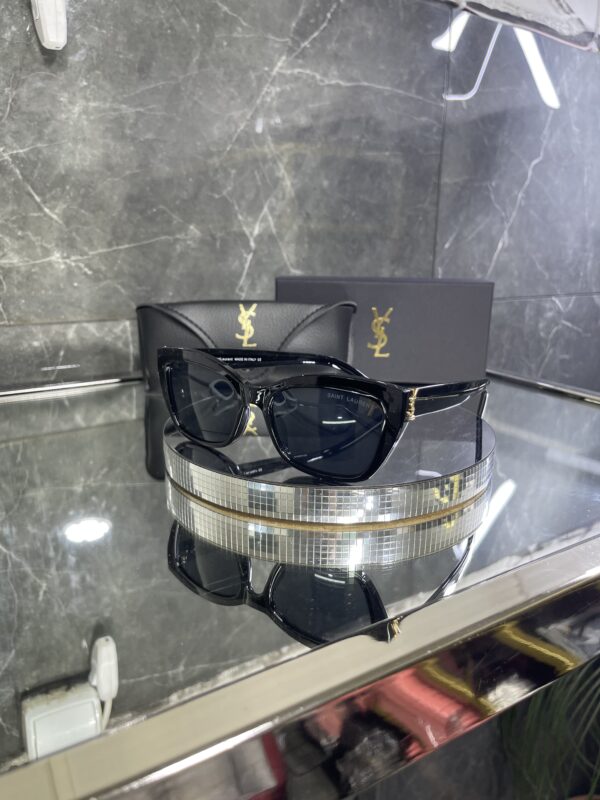 Yvesaintlaurent 378