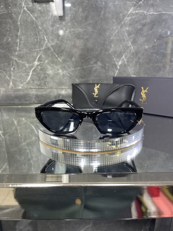 Yvesaintlaurent 375