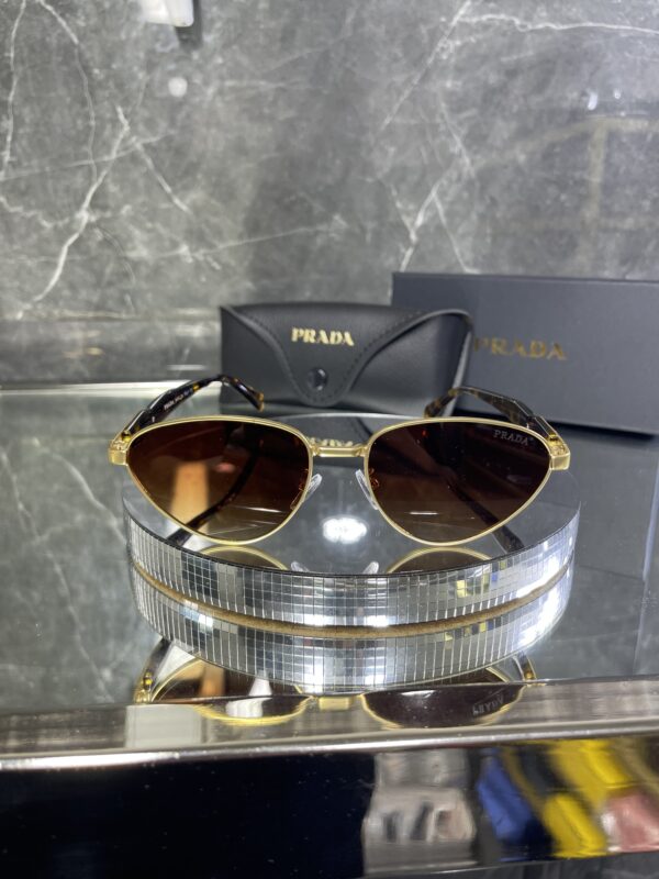Prada 398