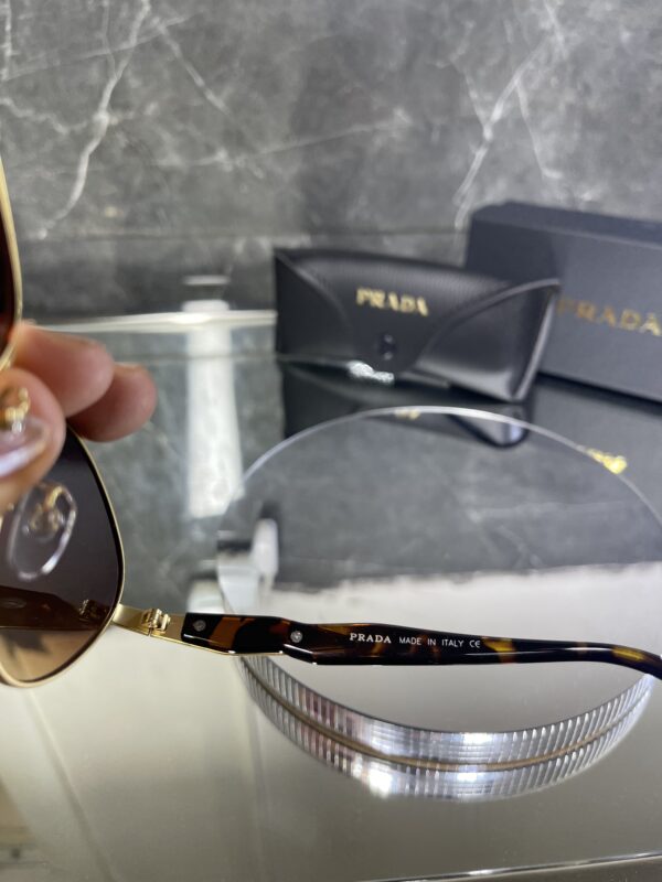Prada 398