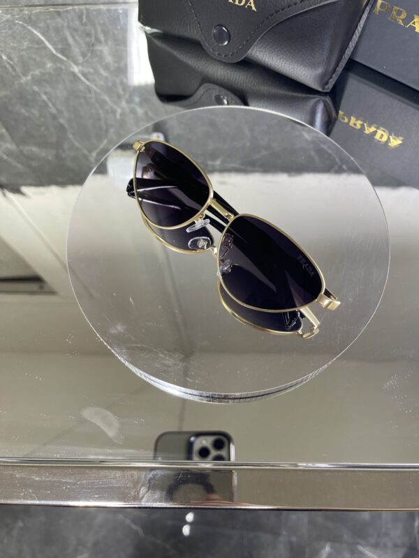 Prada 396