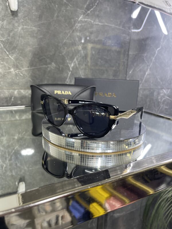 Prada 394