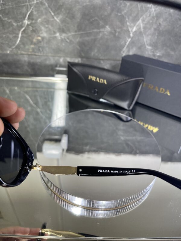 Prada 394