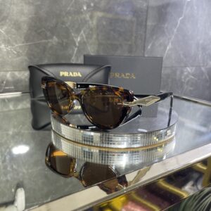 Prada 393