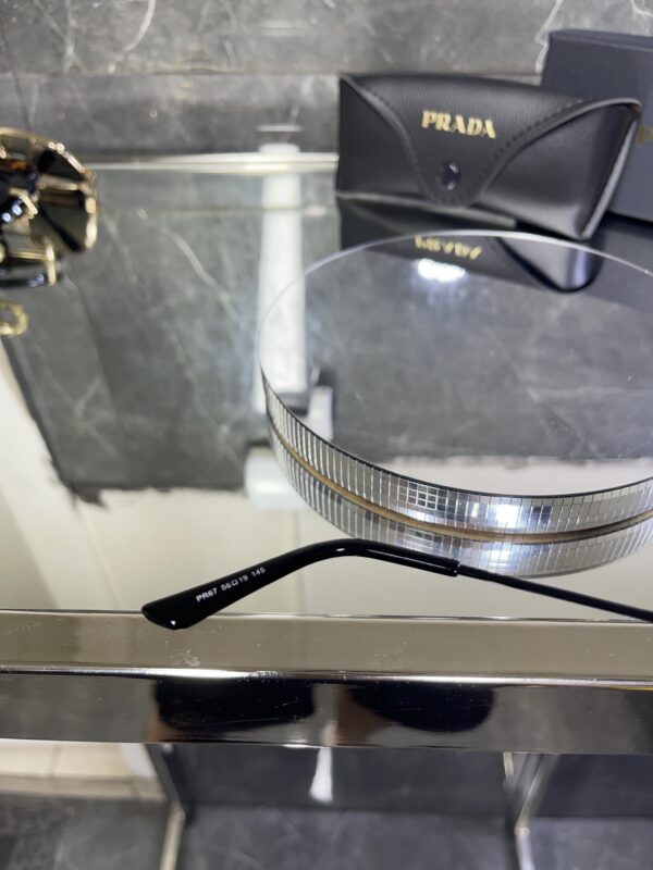 Prada 391