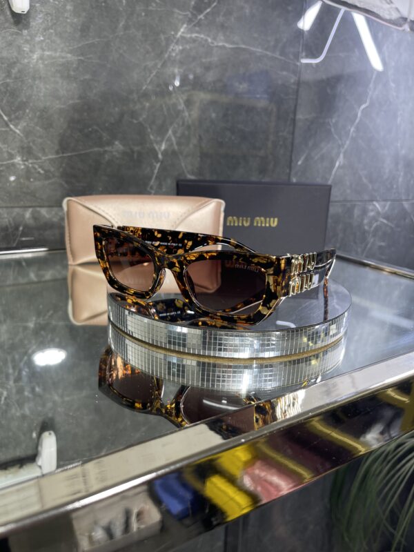 Miu Miu 389