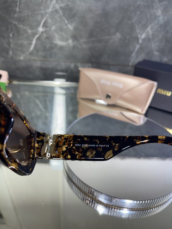Miu Miu 389