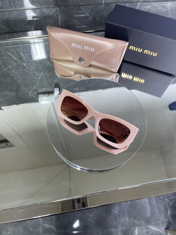 Miu Miu 385