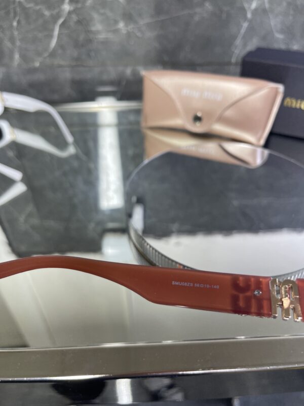 Miu Miu 386