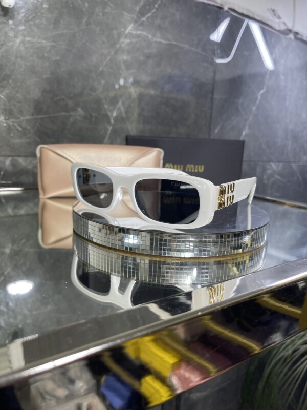 Miu Miu 387