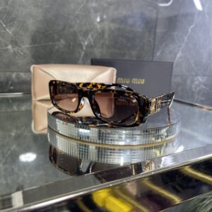 Miu Miu 381