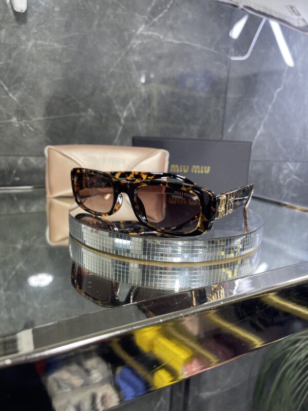 Miu Miu 381