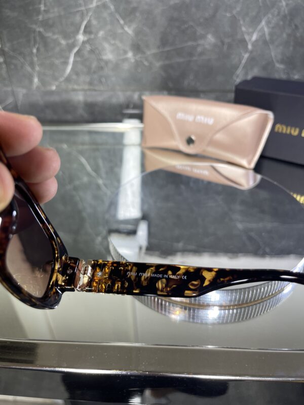 Miu Miu 381