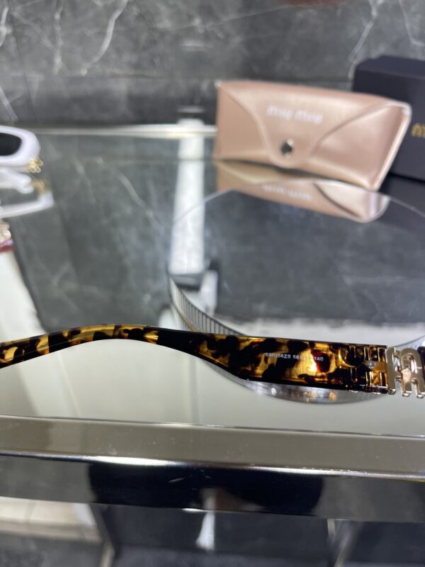 Miu Miu 381
