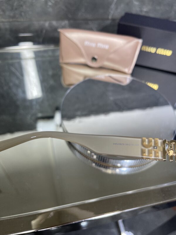 Miu Miu 384