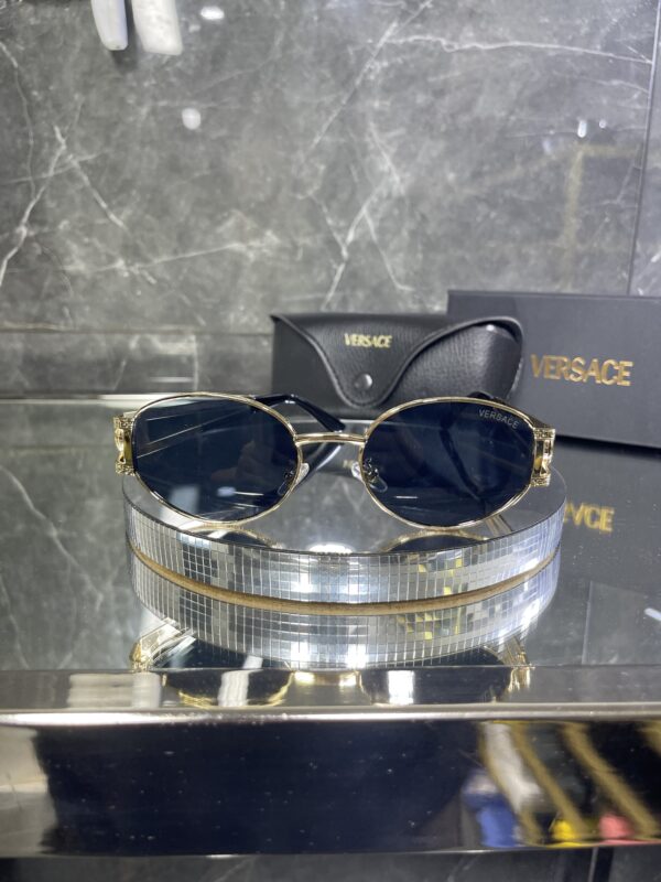 Versace oval metal siyah cam gold aksesuar 421