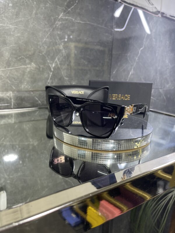 Versace siyah cam siyah çerçeve gold detay 418