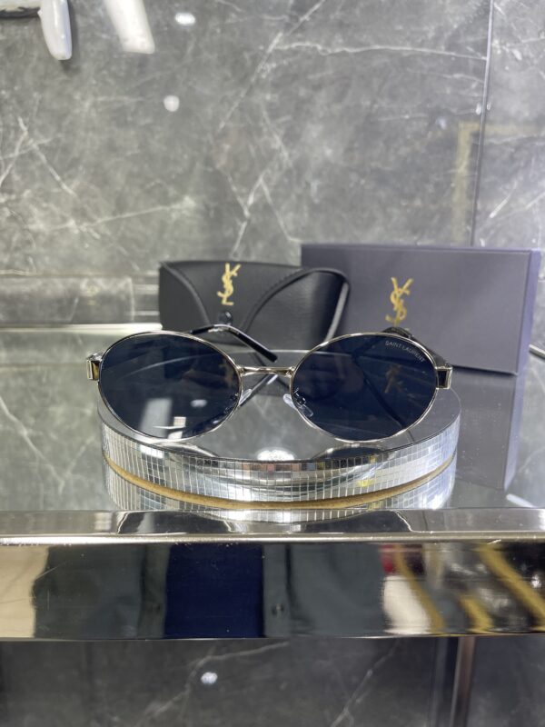 Yvesaintlaurent Oval Metal Gümüş çerçeve siyah cam 471